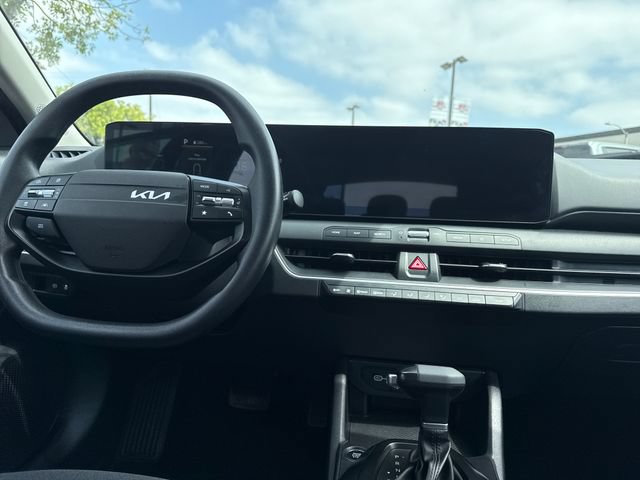 Used 2025 Kia K4 FWD image 17