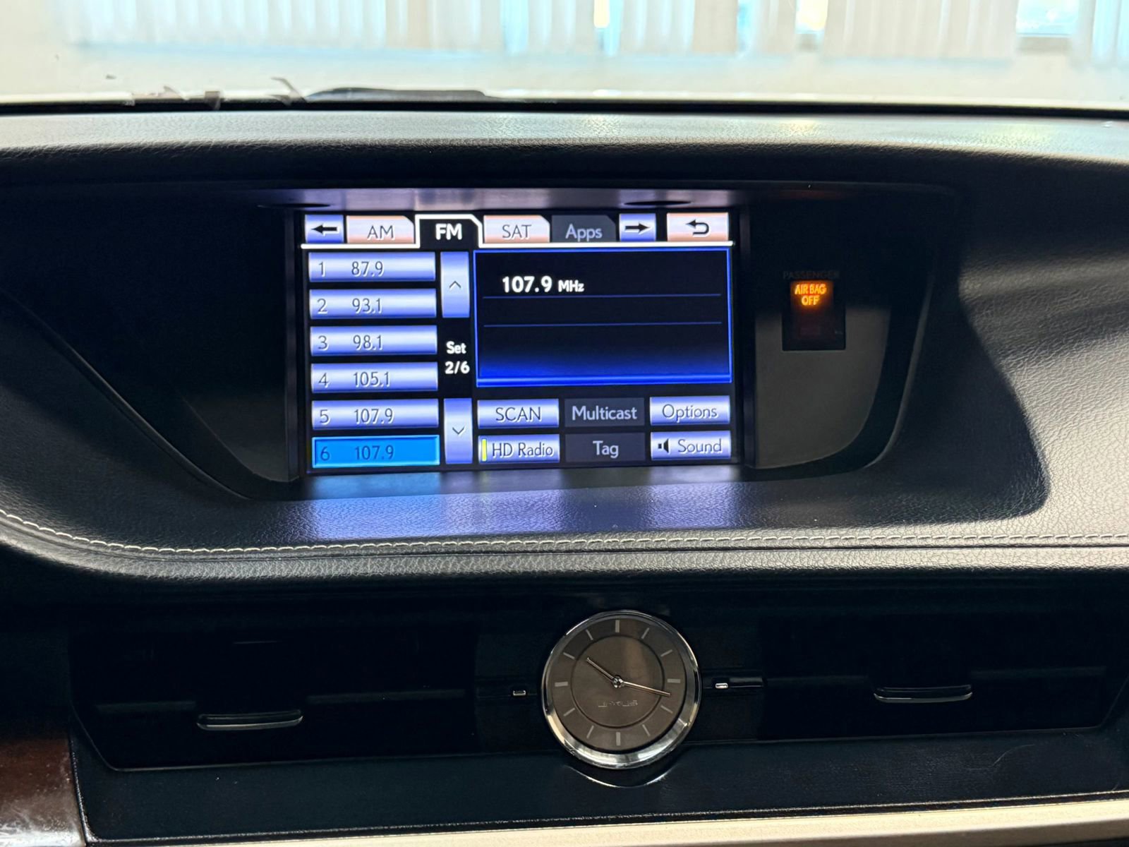 Used 2013 Lexus ES 350 w/ Luxury Pkg image 31