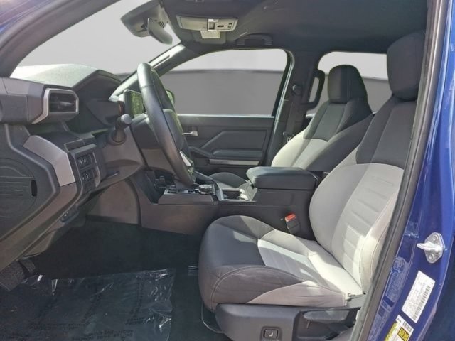 Used 2024 Toyota Tacoma TRD Off-Road AWD/4WD image 15