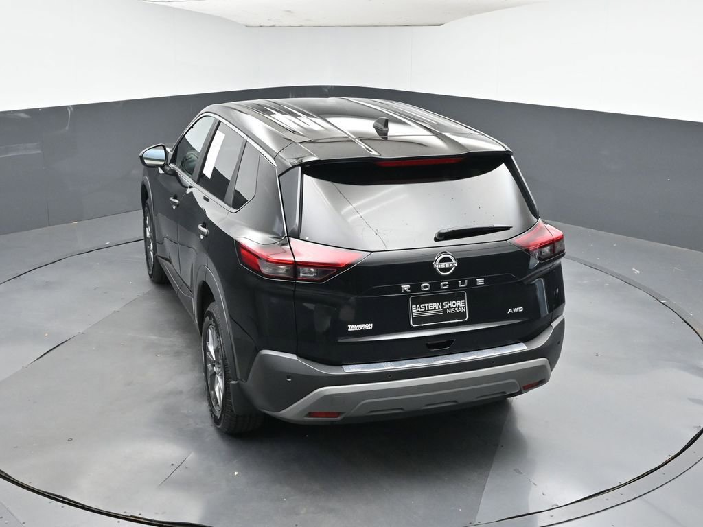Used 2023 Nissan Rogue S image 35