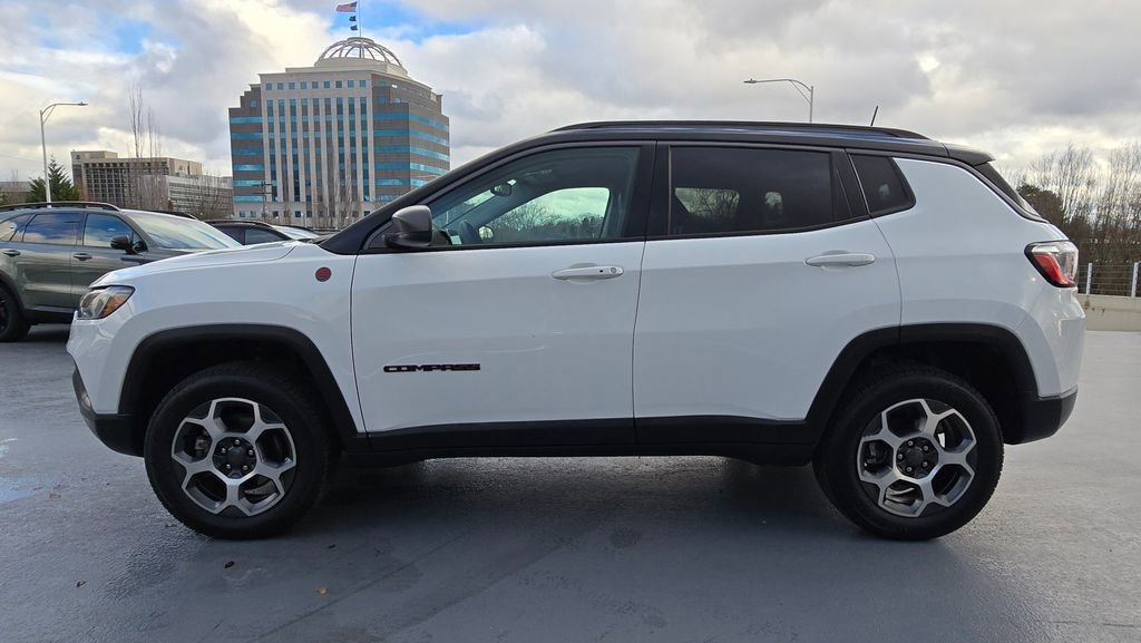 Used 2022 Jeep Compass Trailhawk image 6