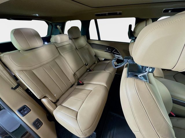 New 2026 Land Rover Range Rover Long Wheelbase SE image 29