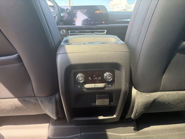 New 2026 Chevrolet Traverse RS AWD/4WD image 25