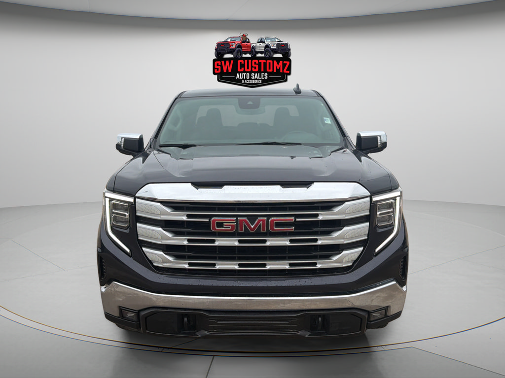 Used 2025 GMC Sierra 1500 SLT AWD/4WD image 2