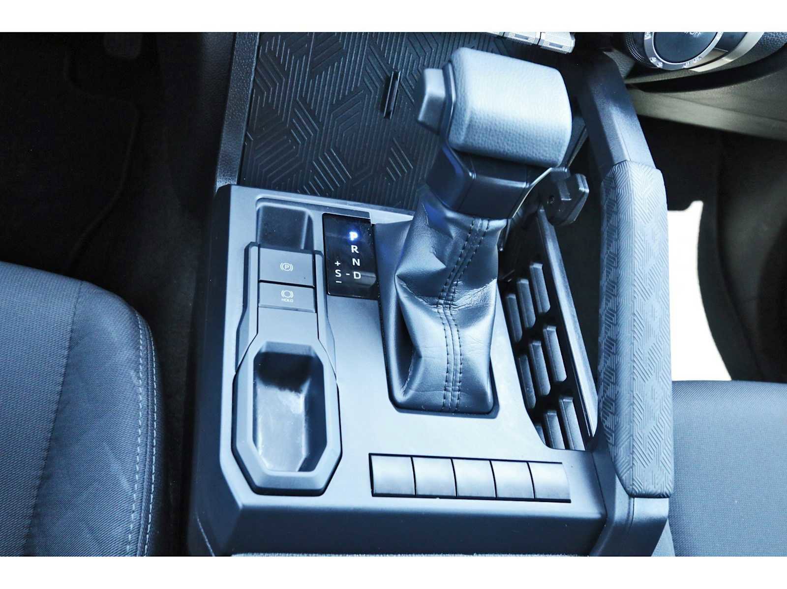 Used 2025 Toyota Tacoma SR image 25