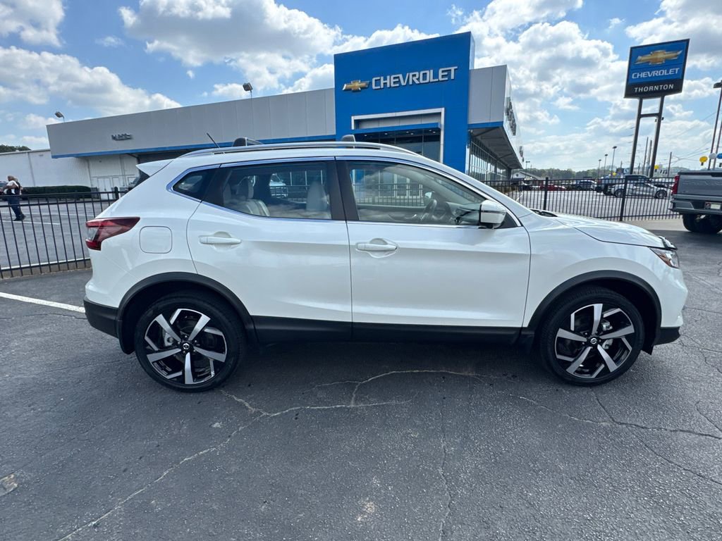 Used 2022 Nissan Rogue Sport SL image 5
