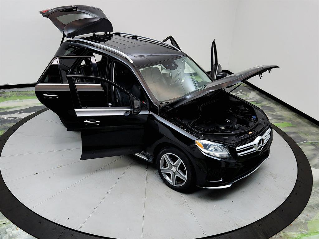 Used 2016 Mercedes-Benz GLE 400 4MATIC w/ Parking Assist Package image 38