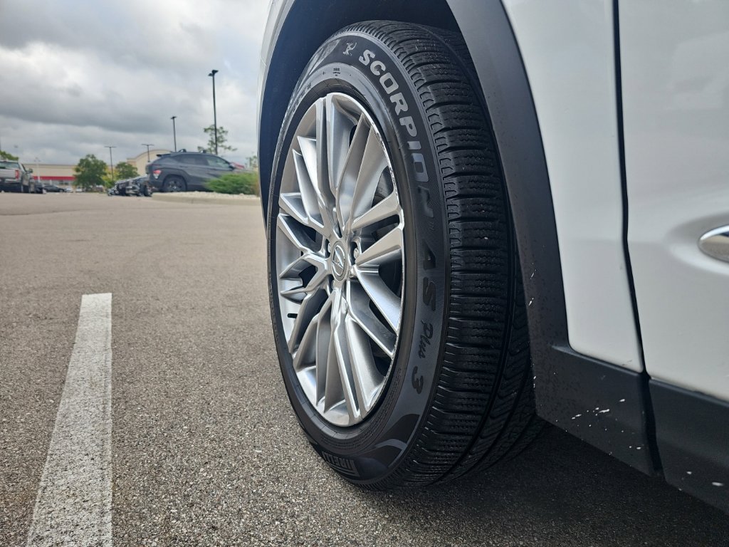 Used 2022 Acura MDX w/ Advance Package AWD/4WD image 47