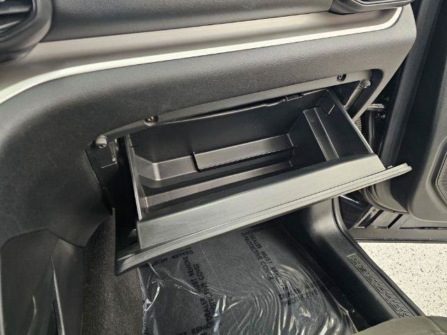 Used 2020 Ford Explorer XLT AWD/4WD image 31