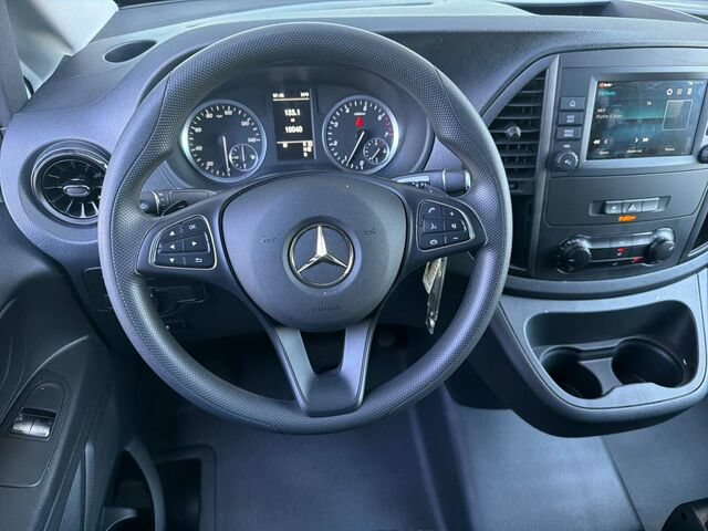 Used 2023 Mercedes-Benz Metris image 15