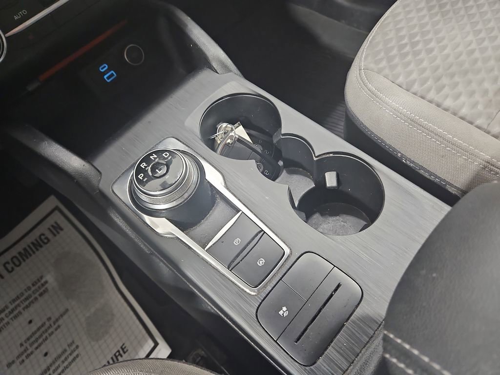 Used 2020 Ford Escape SE Sport image 23