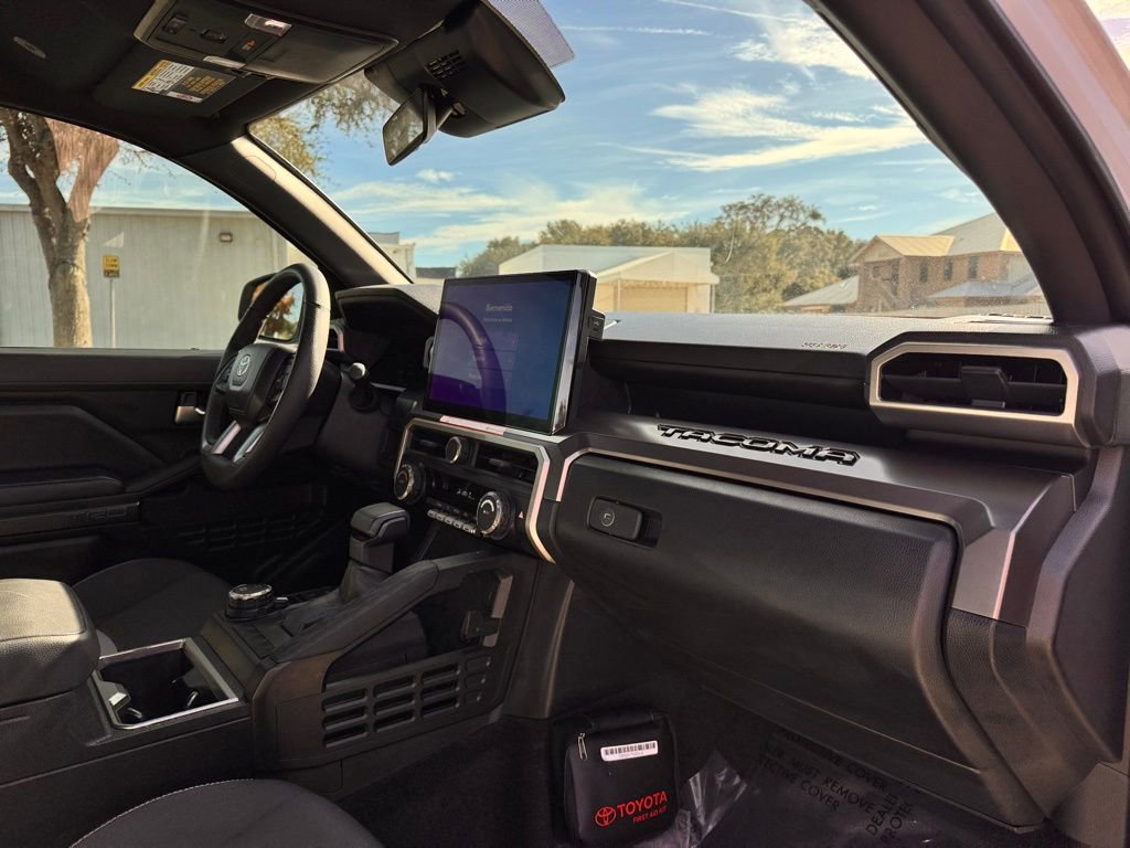 Used 2024 Toyota Tacoma TRD Sport image 31