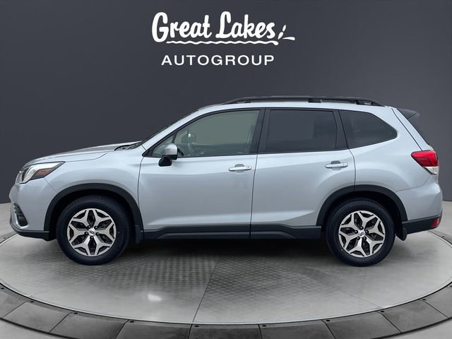 Used 2024 Subaru Forester Premium image 2