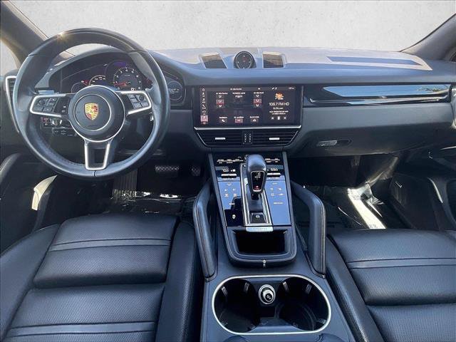 Used 2020 Porsche Cayenne AWD/4WD image 16