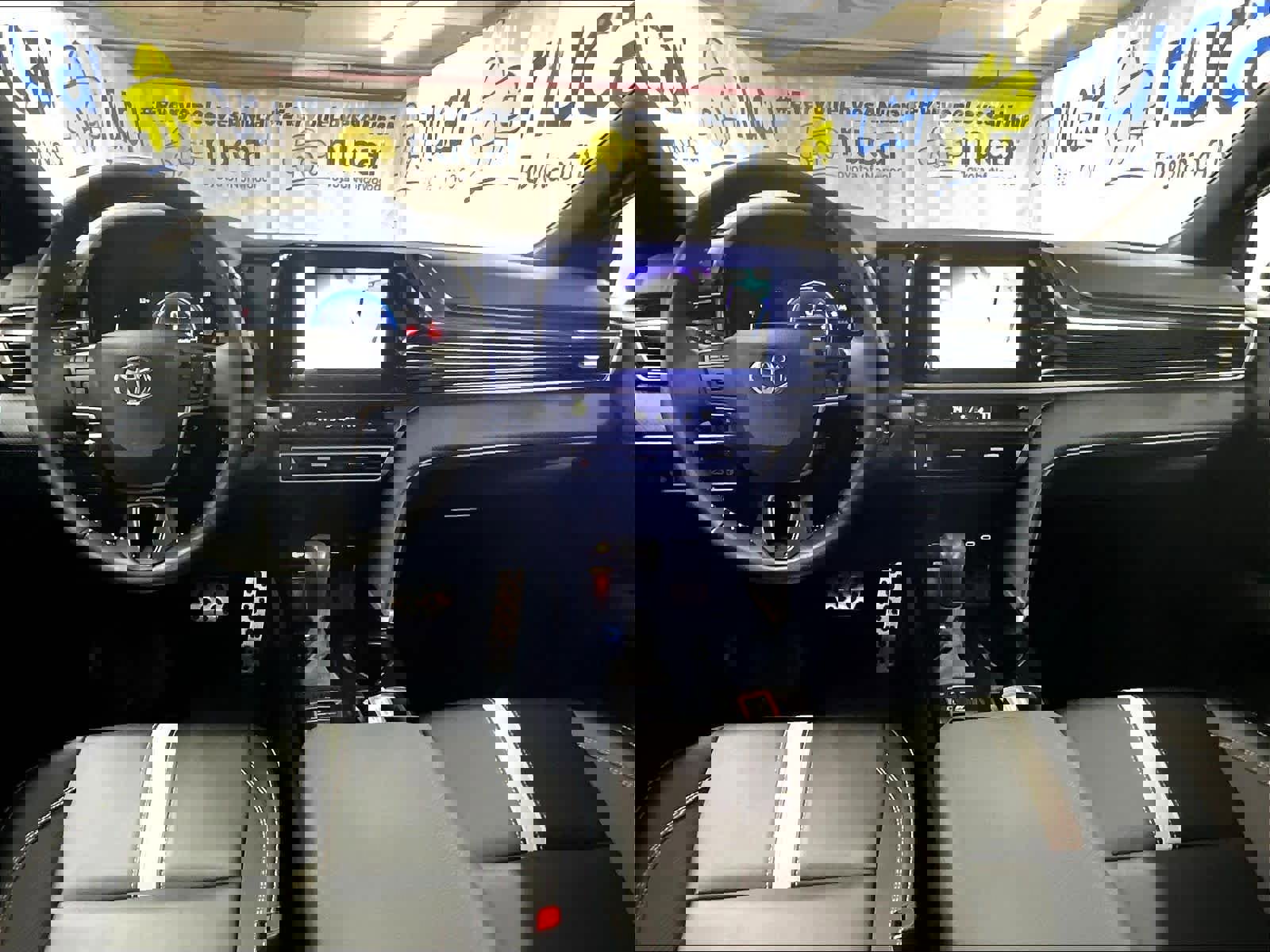 Used 2025 Toyota Camry SE FWD image 21