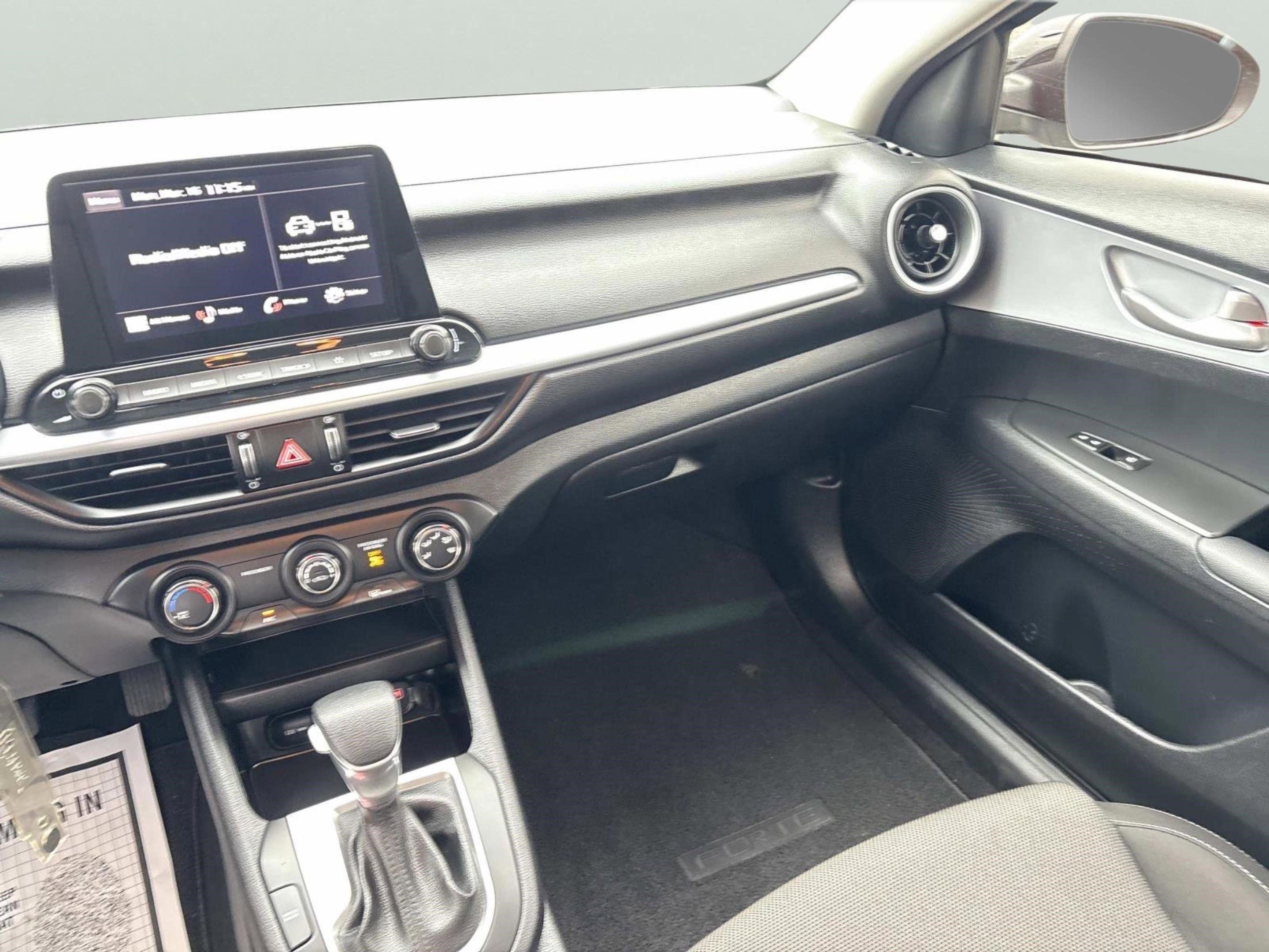 Used 2024 Kia Forte LXS image 13