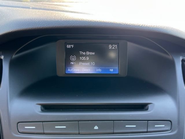 Used 2016 Ford Focus SE w/ SE Cold Weather Package FWD image 26