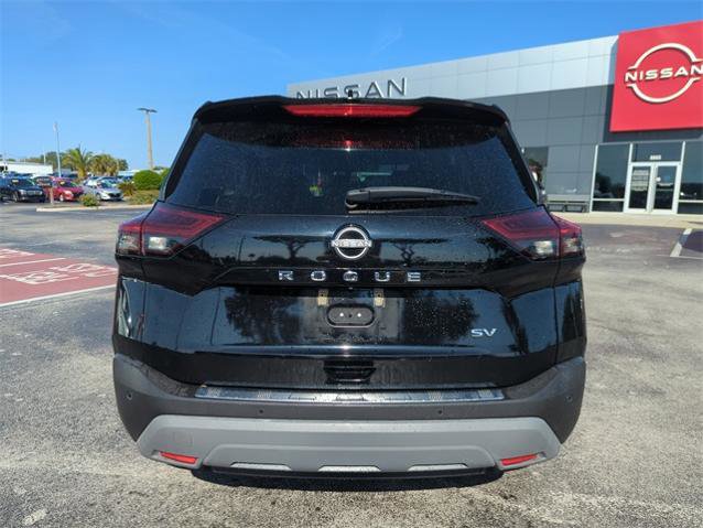 Certified 2022 Nissan Rogue SV image 6