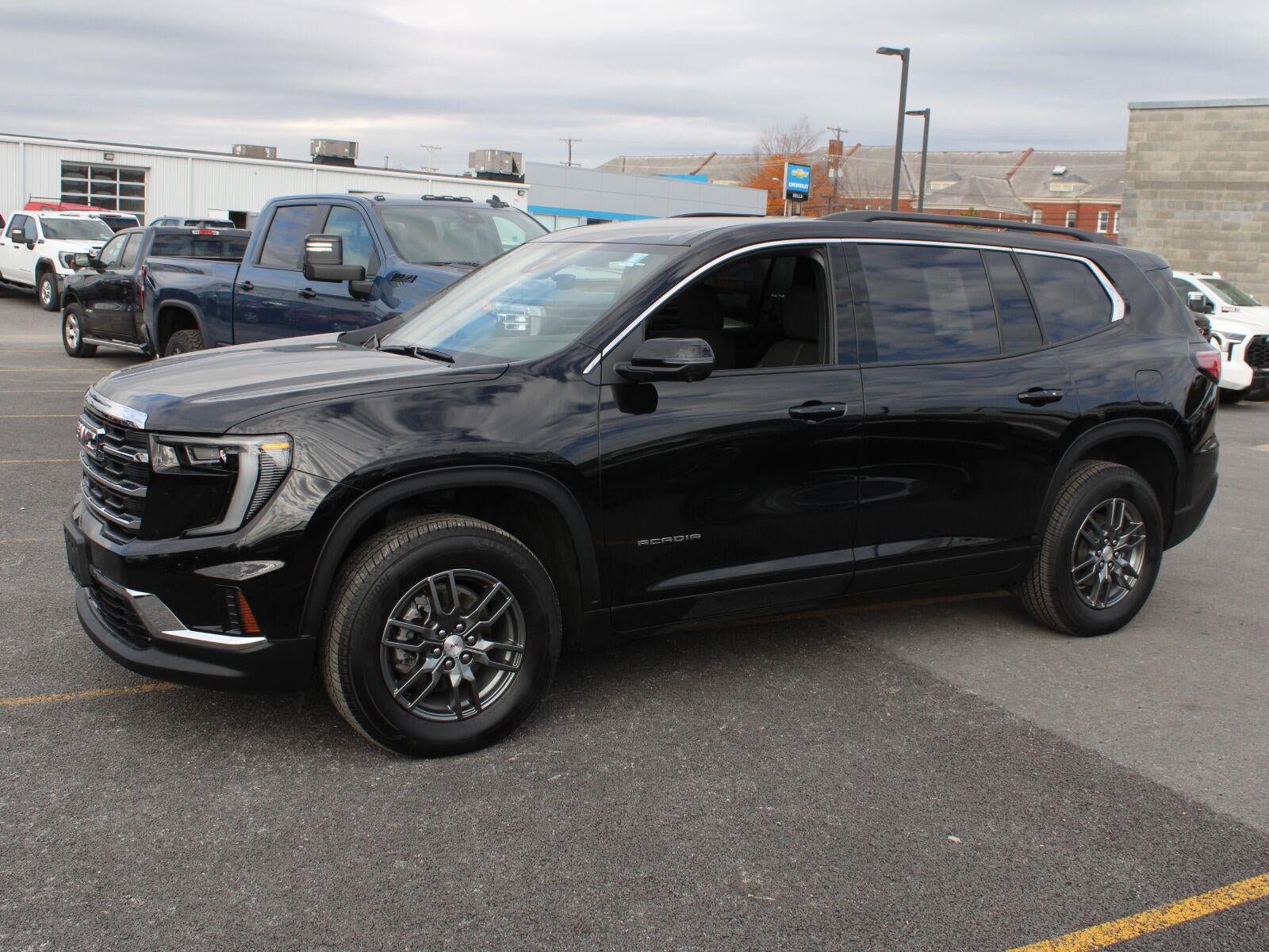 Used 2026 GMC Acadia Elevation AWD/4WD image 5