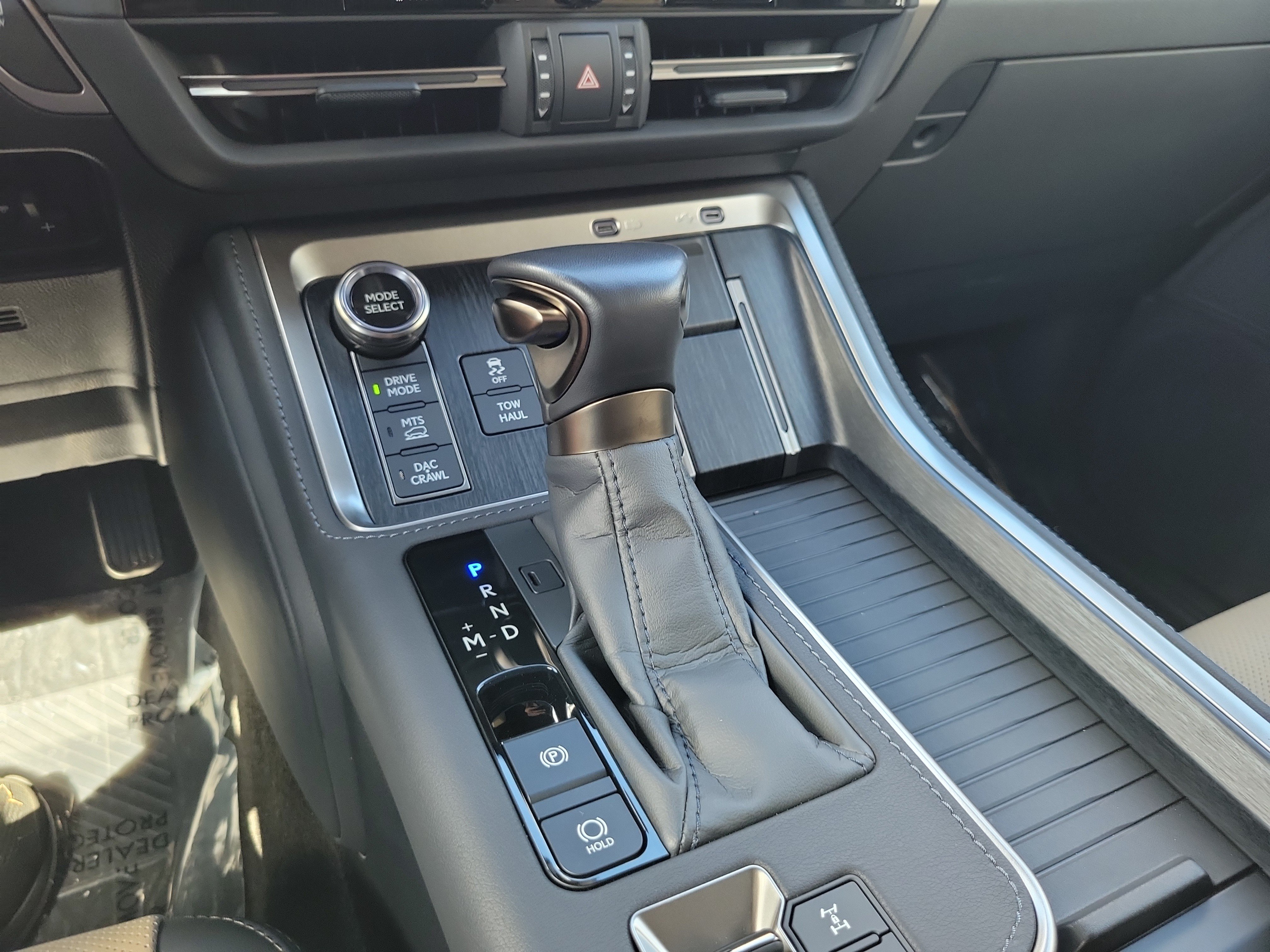 Used 2025 Lexus GX 550 AWD/4WD image 25