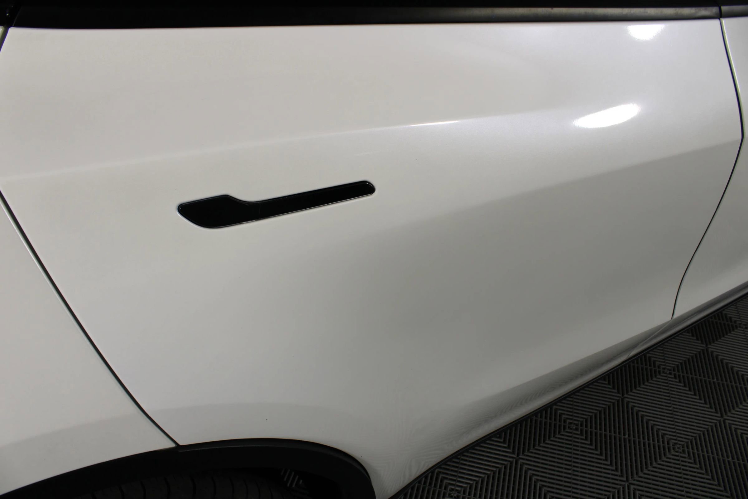 Used 2020 Tesla Model Y Long Range image 30