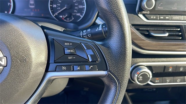 Used 2023 Nissan Altima 2.5 SV image 23