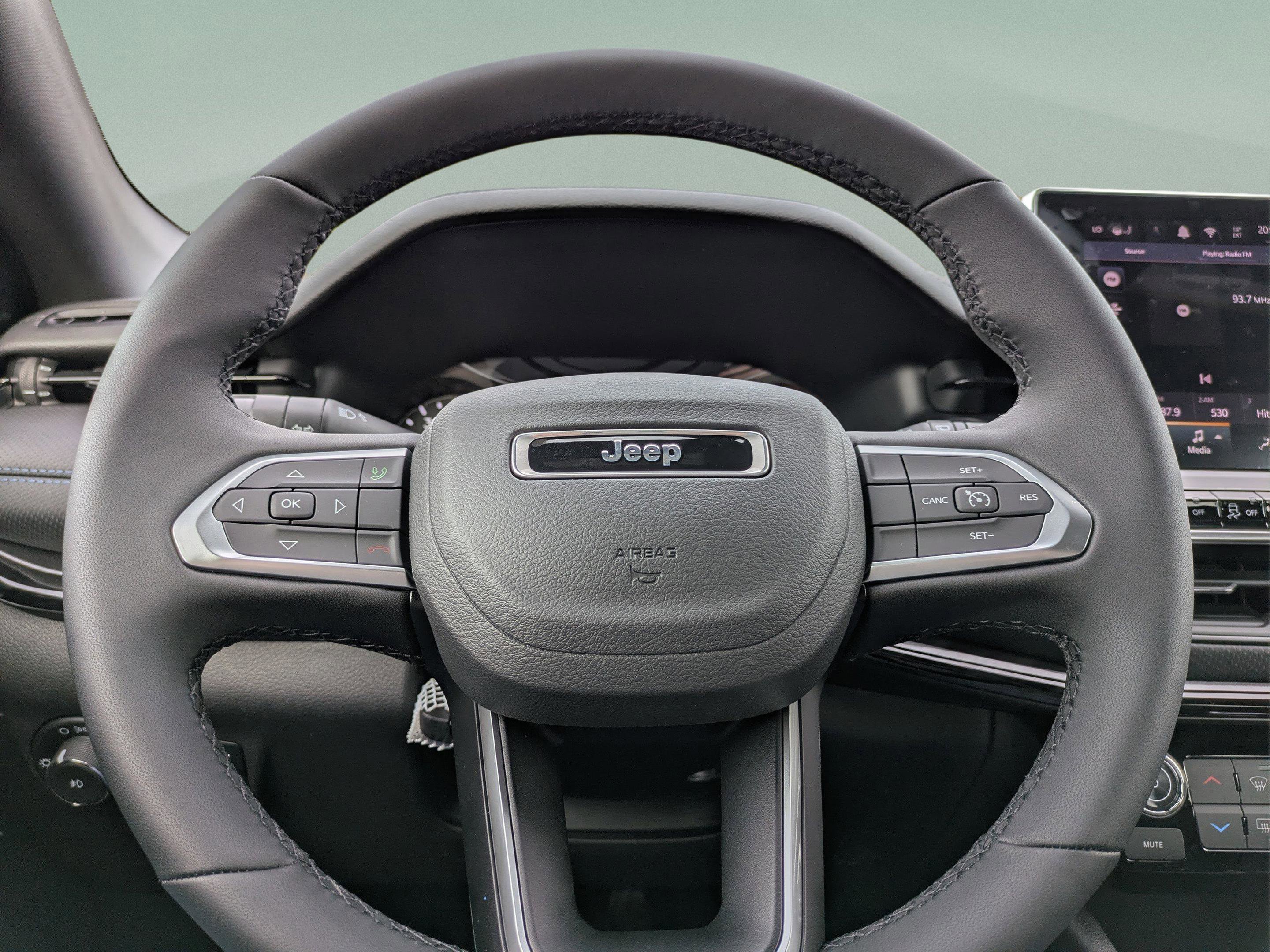 New 2026 Jeep Compass Latitude w/ Sun and Sound Group image 31