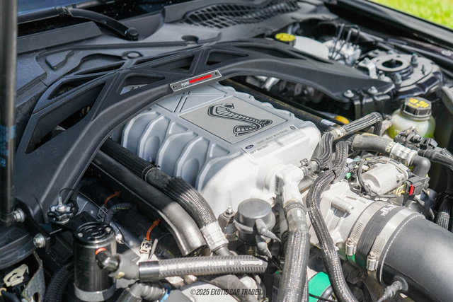 Used 2022 Ford Mustang Shelby GT500 w/ Technology Package image 18