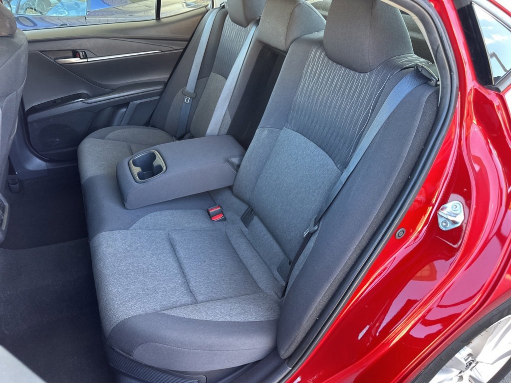 Used 2025 Toyota Camry LE image 13