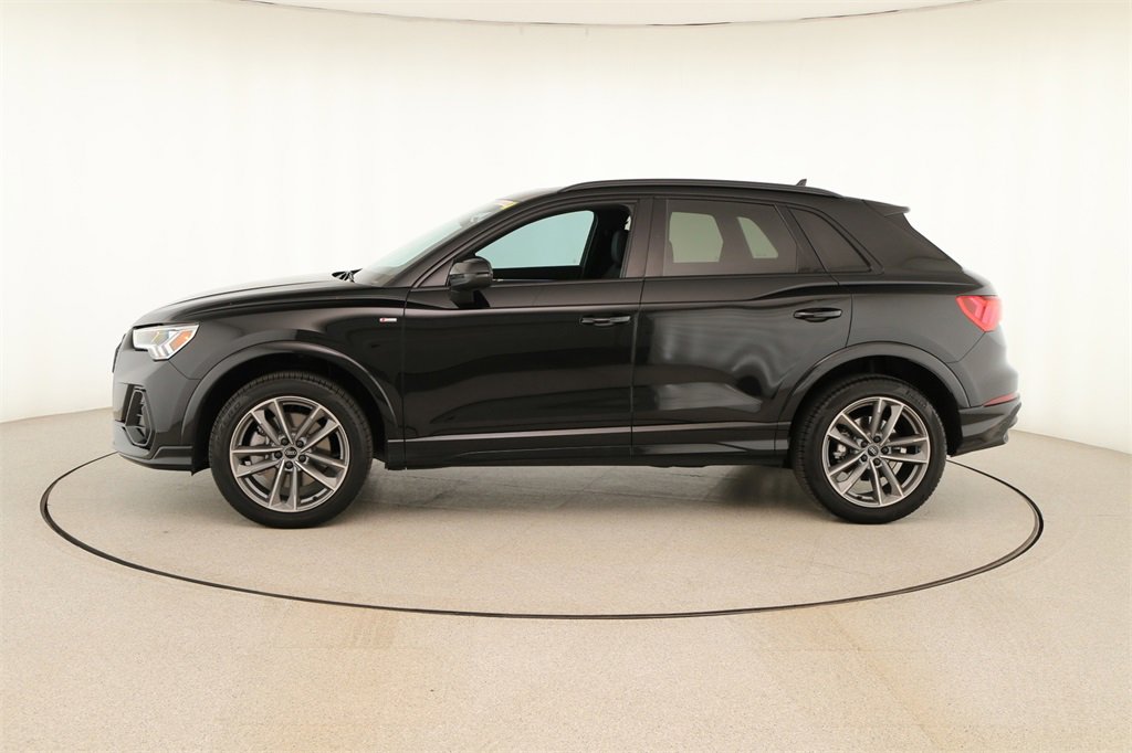 Certified 2024 Audi Q3 2.0T Premium Plus image 2