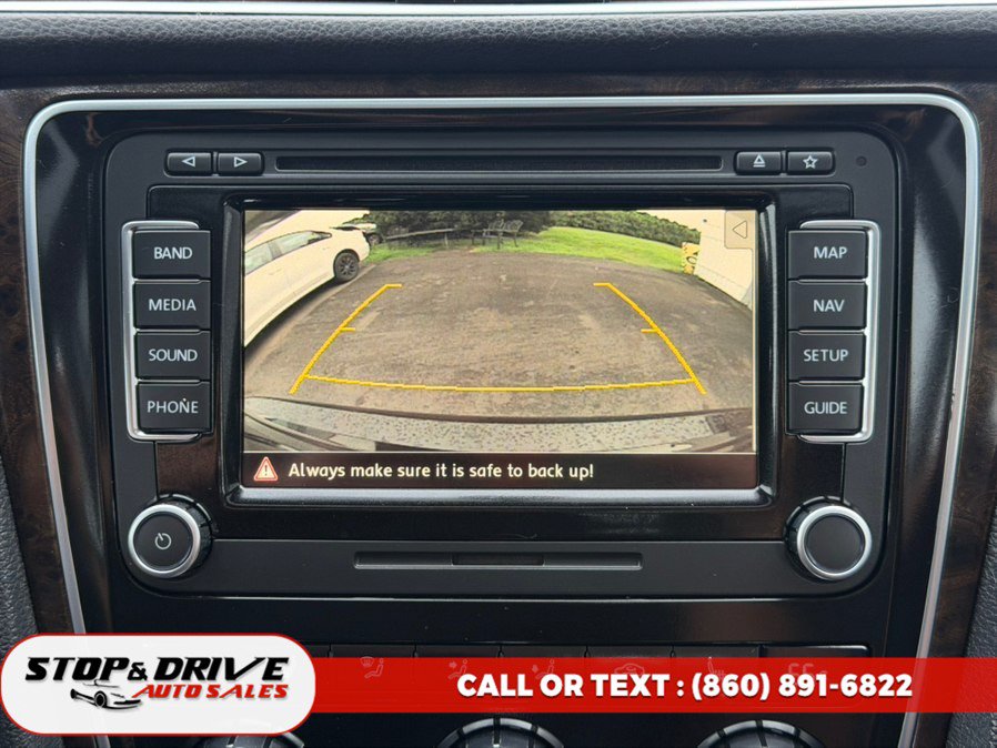 Used 2015 Volkswagen Passat 1.8T SEL Premium FWD image 12