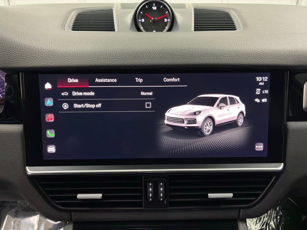 Used 2022 Porsche Cayenne Platinum Edition image 36