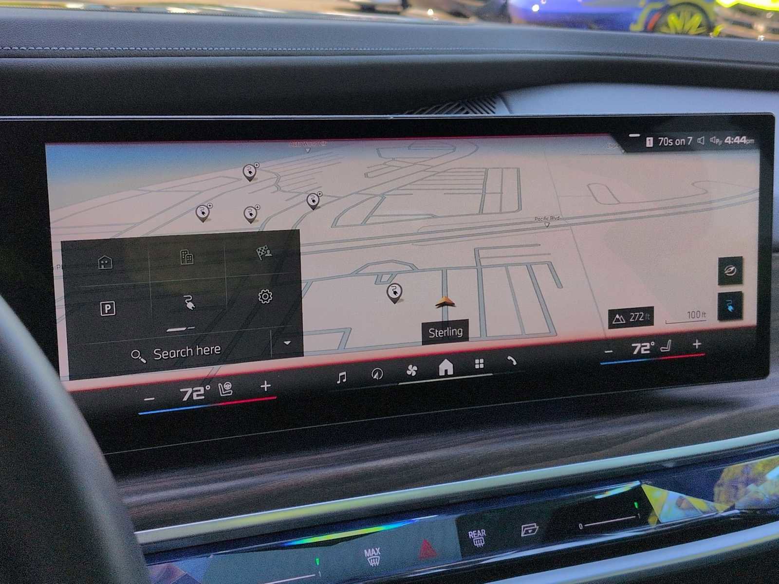 Certified 2024 BMW i7 M70 image 31