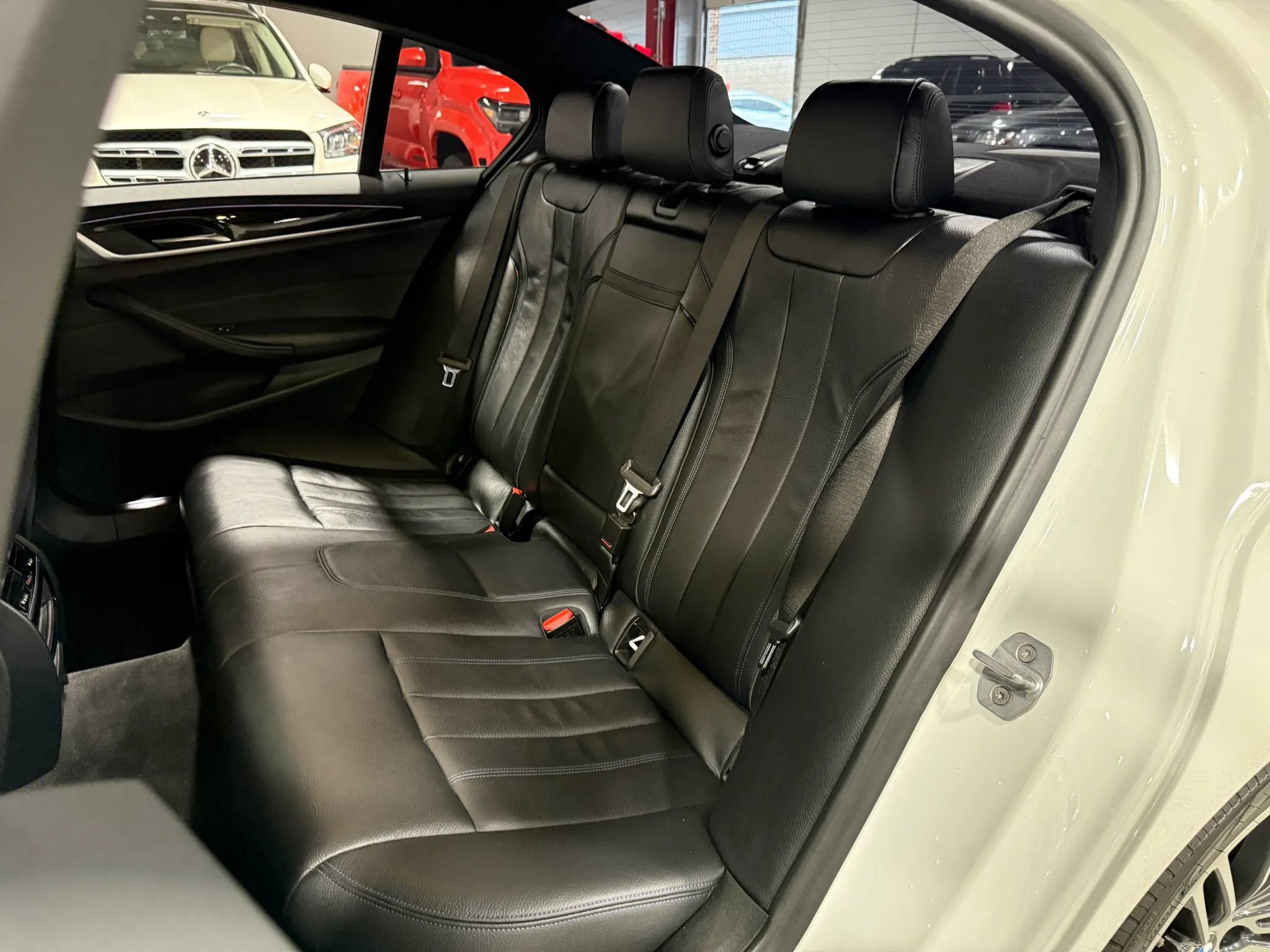 Used 2018 BMW 530e xDrive w/ M Sport Package 2 AWD/4WD image 64