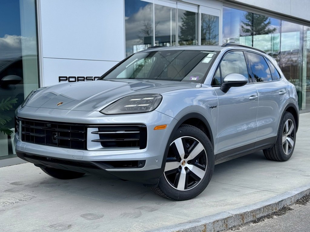 New 2025 Porsche Cayenne E-Hybrid image 1