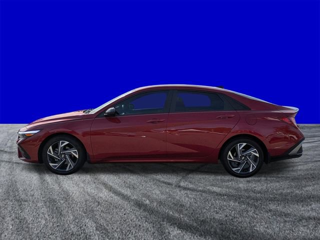 Used 2025 Hyundai Elantra Sport image 7