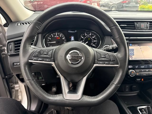 Used 2017 Nissan Rogue SV w/ HEV Premium Package AWD/4WD image 17