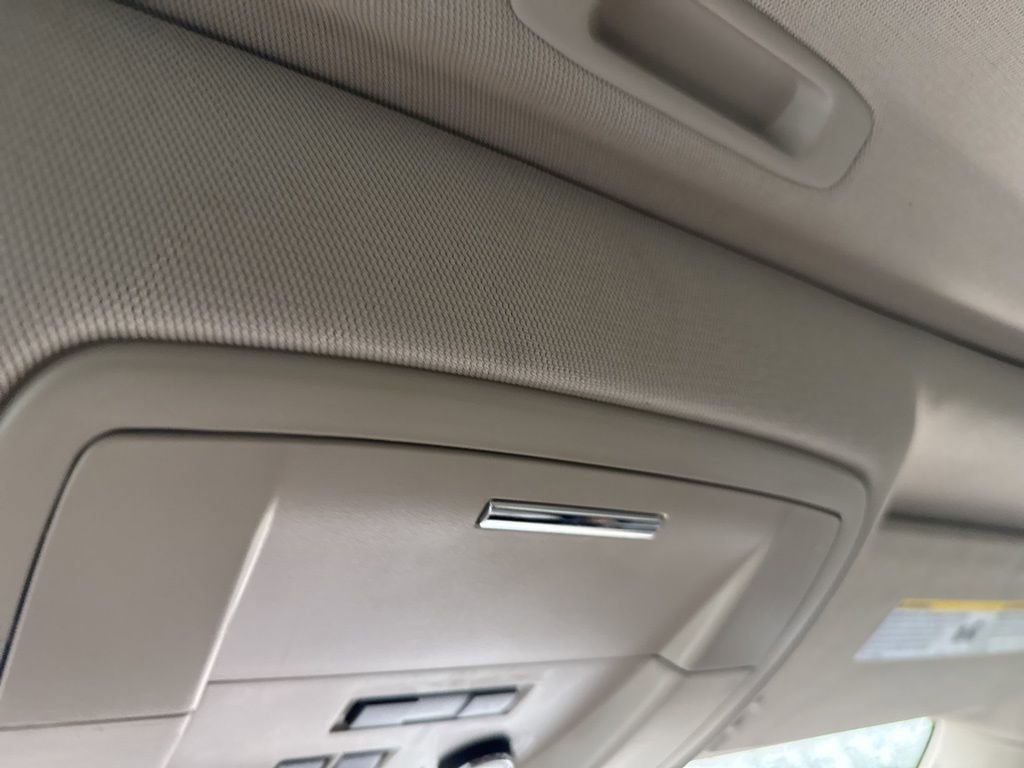 Used 2016 GMC Yukon Denali w/ Open Road Package RWD image 18