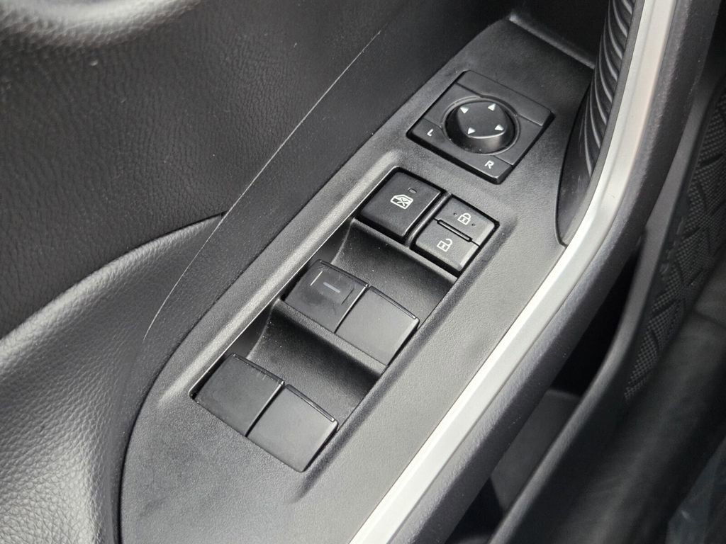 Used 2025 Toyota RAV4 LE image 22