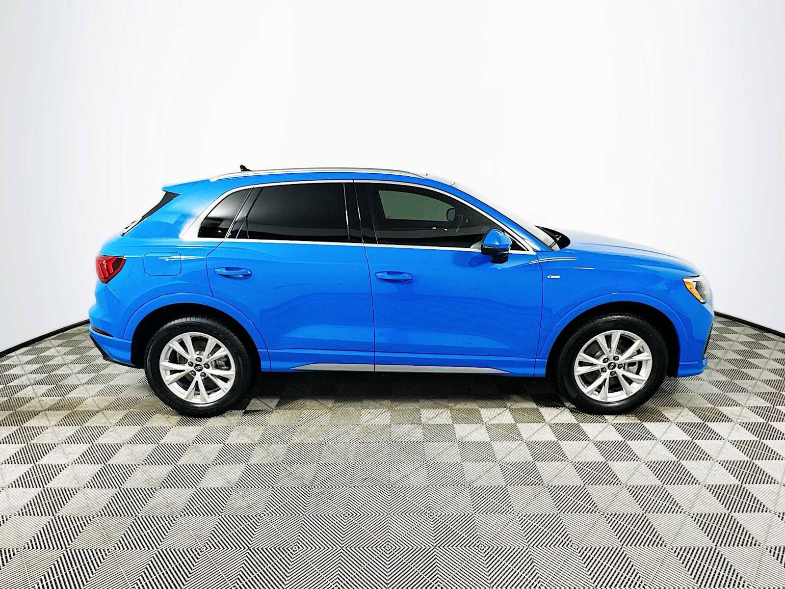 Certified 2022 Audi Q3 2.0T Premium w/ Convenience Package image 8