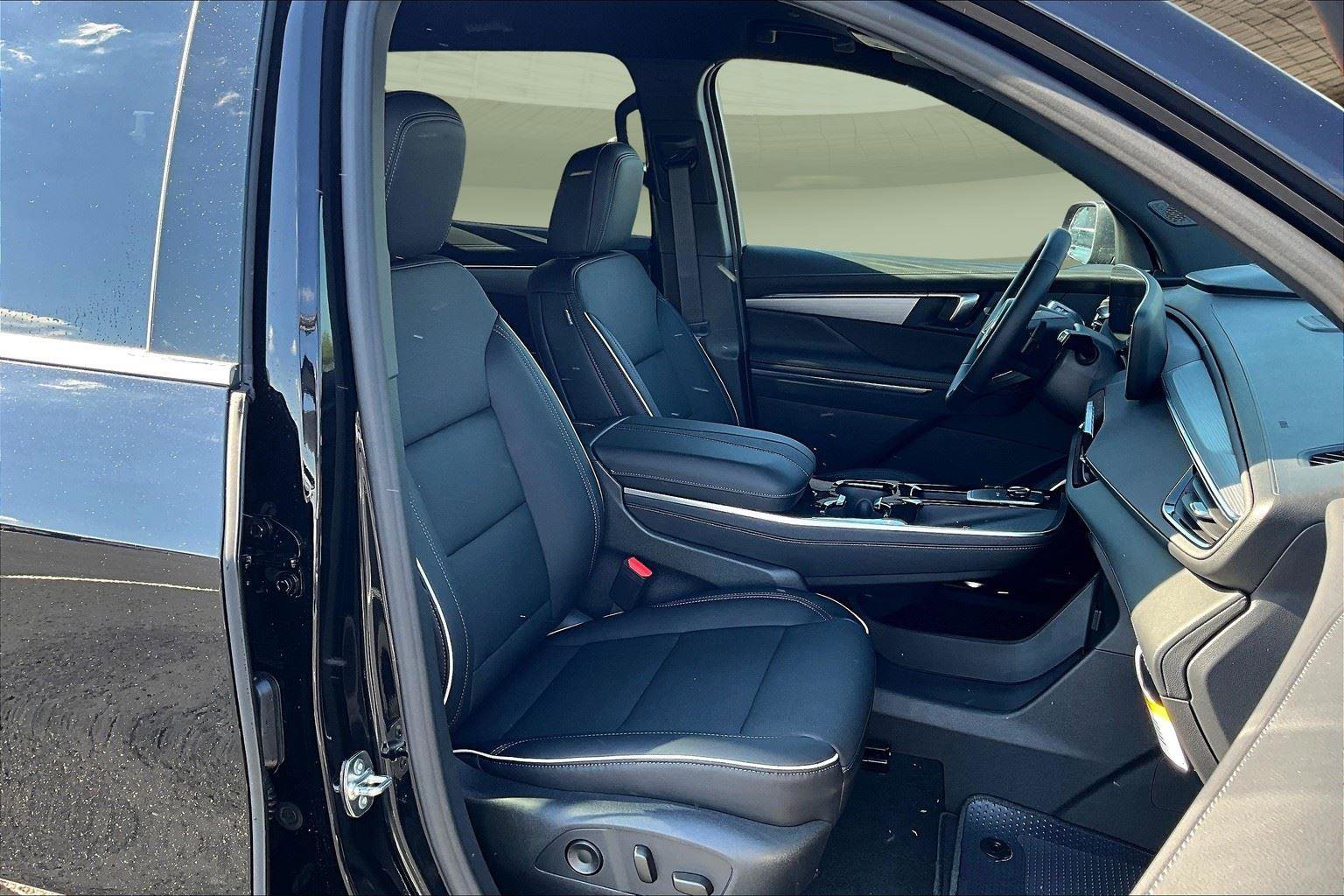 New 2026 Buick Enclave Preferred FWD image 9