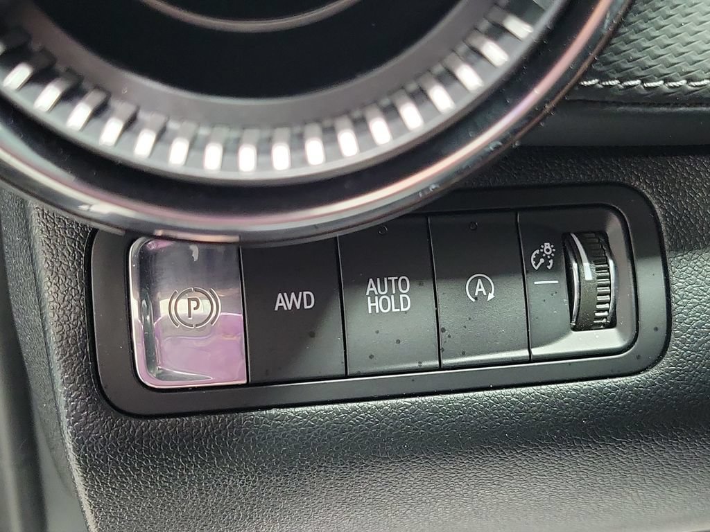 Used 2026 Chevrolet Equinox LT AWD/4WD image 31
