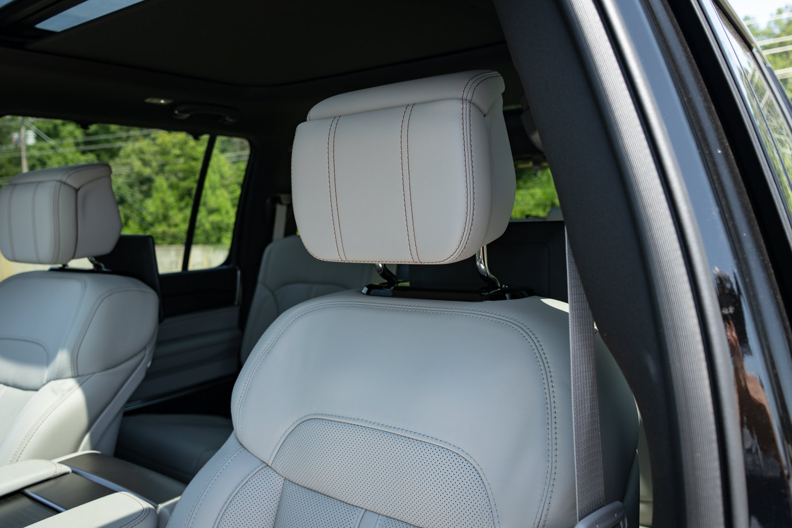 New 2026 Jeep Grand Wagoneer Summit w/ Rear Seat Video Group I AWD/4WD image 27