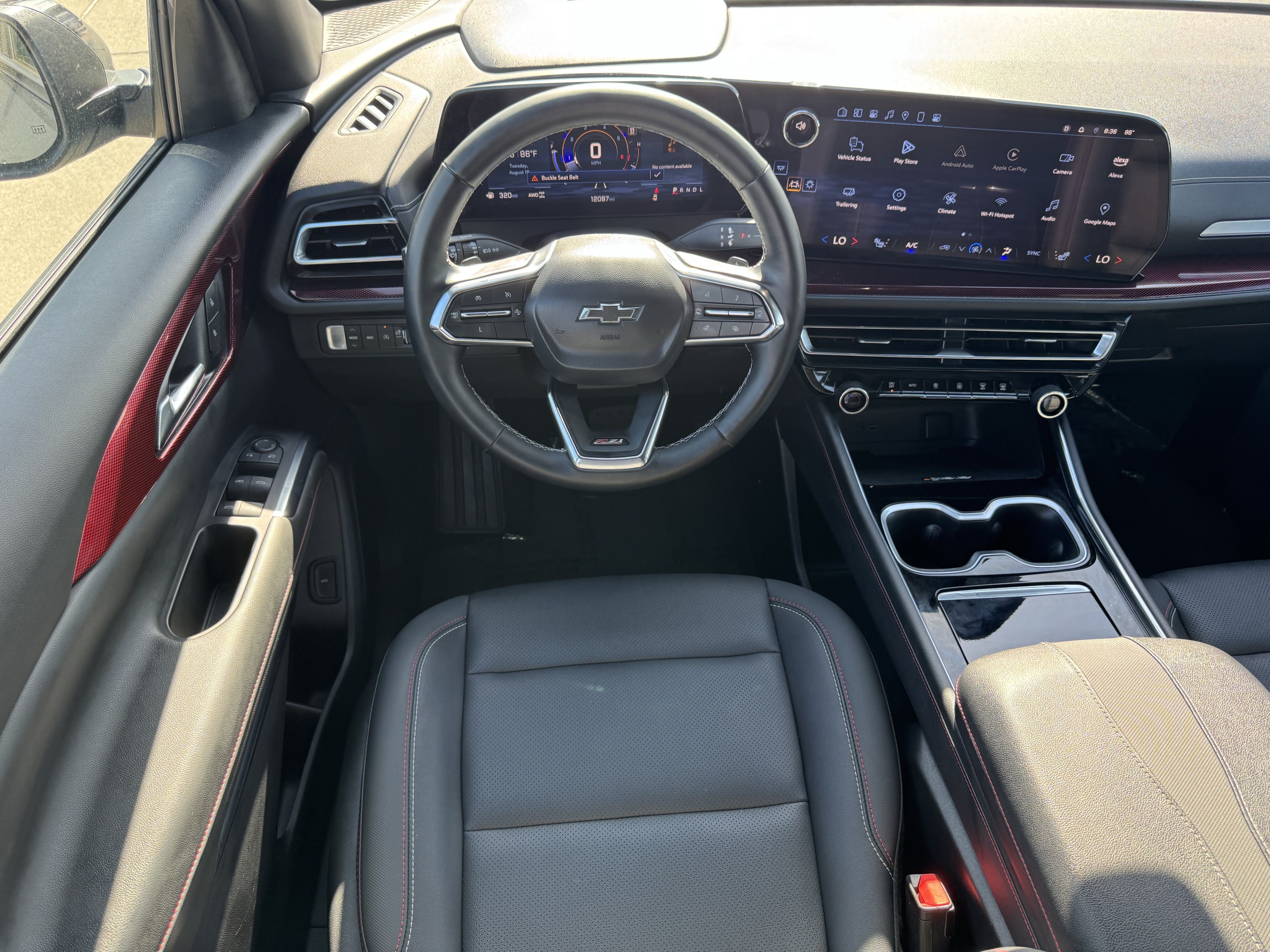 Used 2025 Chevrolet Traverse Z71 w/ Driver Confidence Package AWD/4WD image 11