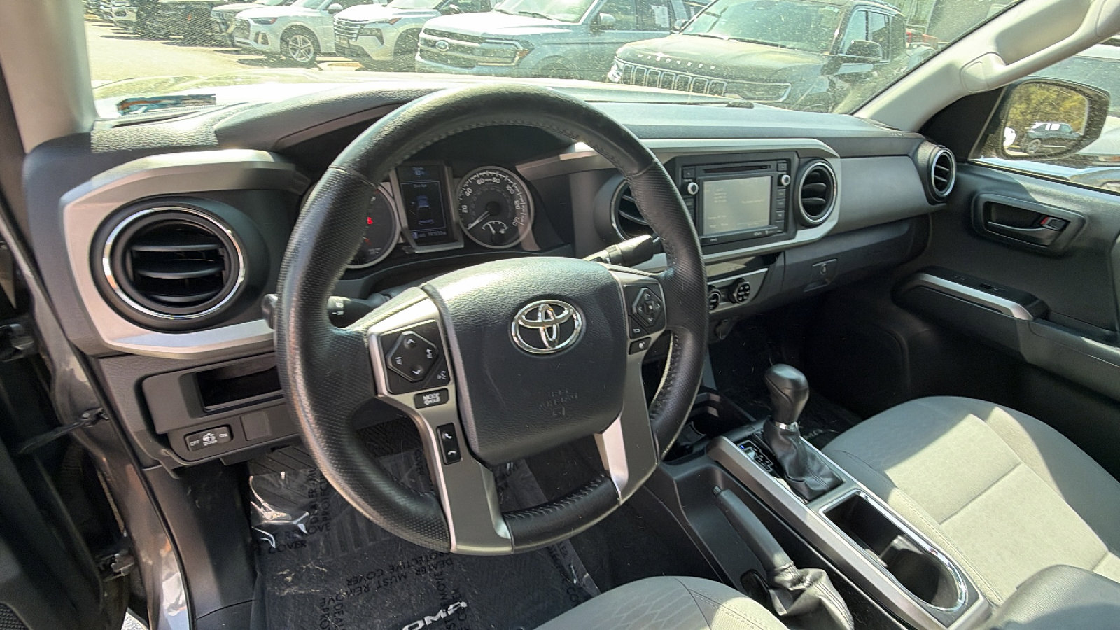 Used 2017 Toyota Tacoma SR5 w/ Tow Package image 24