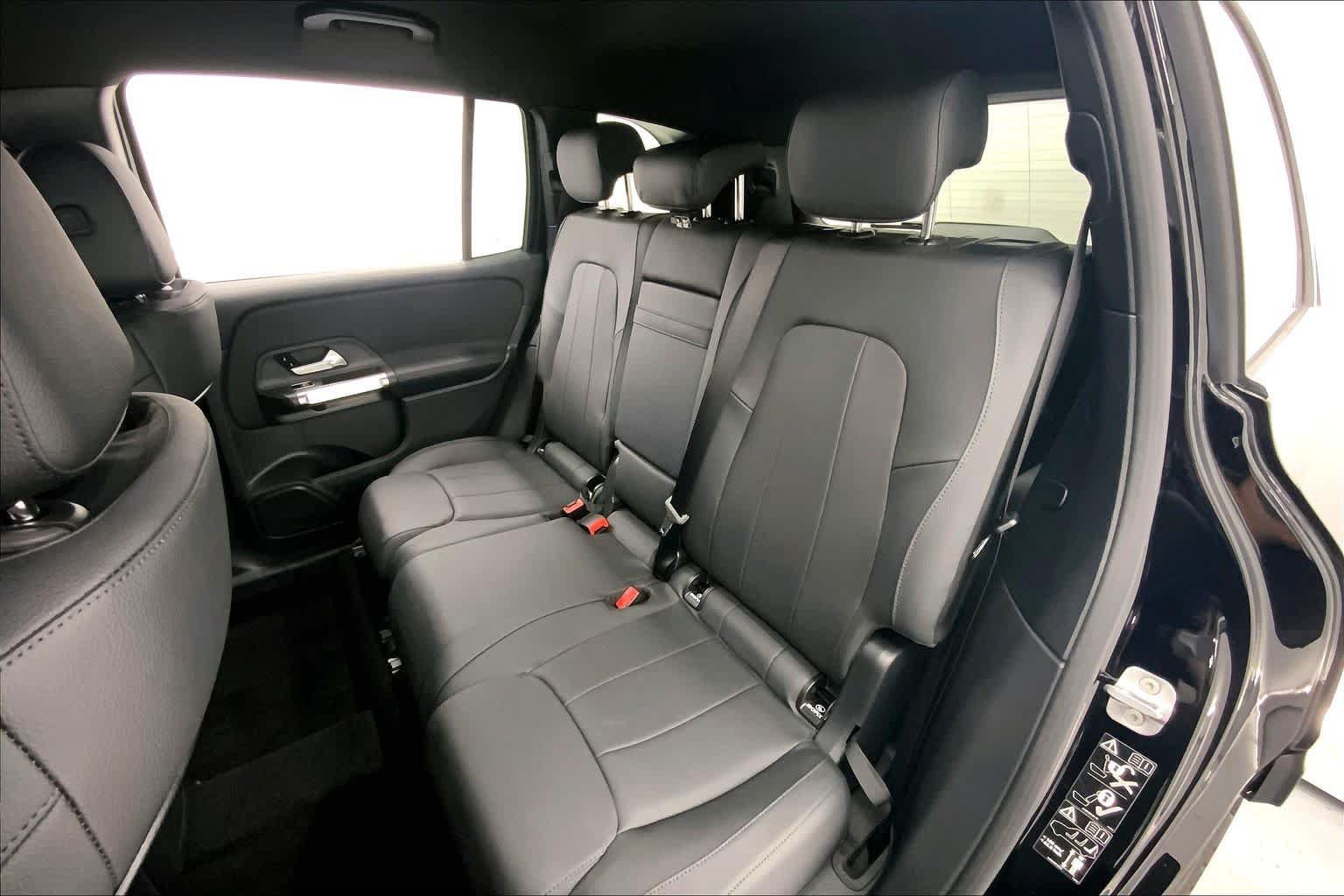 New 2026 Mercedes-Benz GLB 250 image 7