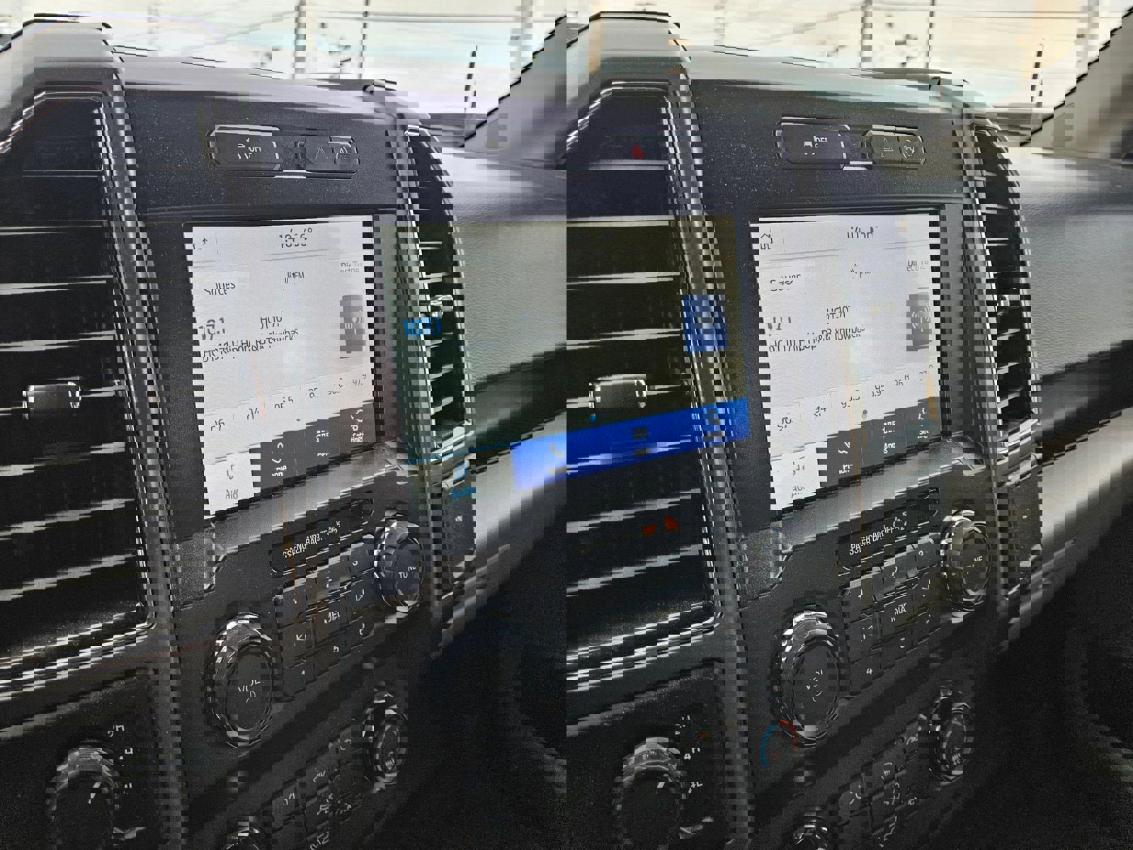 Used 2020 Ford F150 XLT image 48