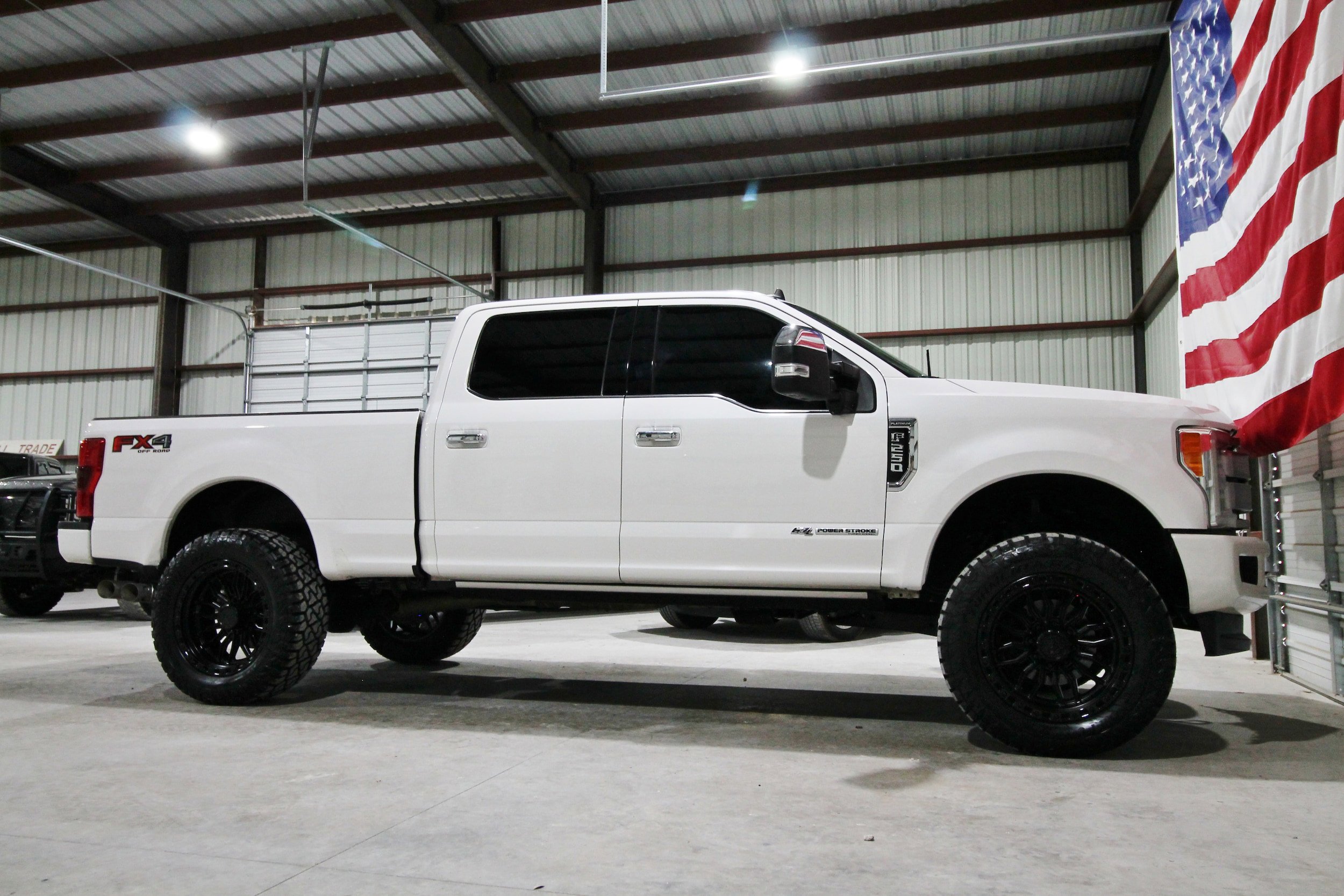 Used 2019 Ford F250 Platinum w/ Platinum Ultimate Package image 14