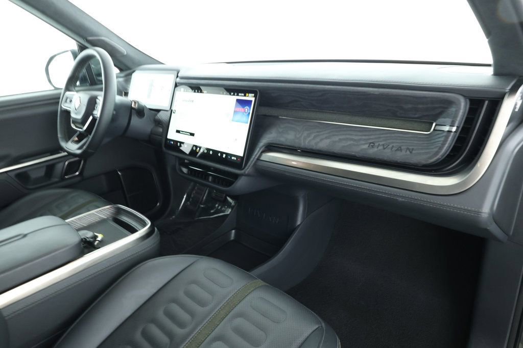 Used 2022 Rivian R1S Launch Edition image 26