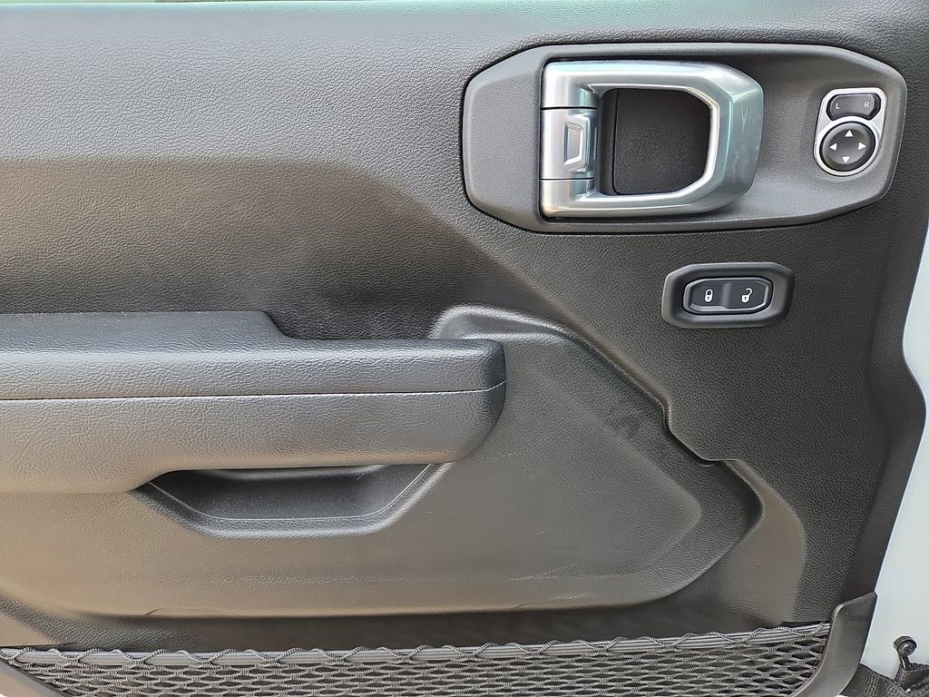 Used 2024 Jeep Wrangler Unlimited image 21